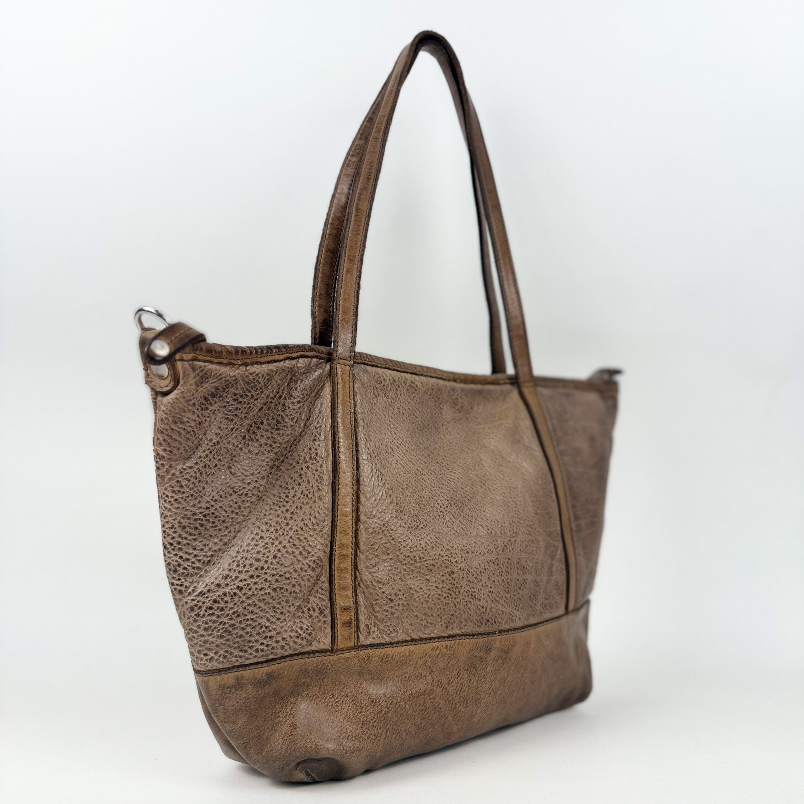 BEF66062-49B8-4034-83B4-914574B5AE33